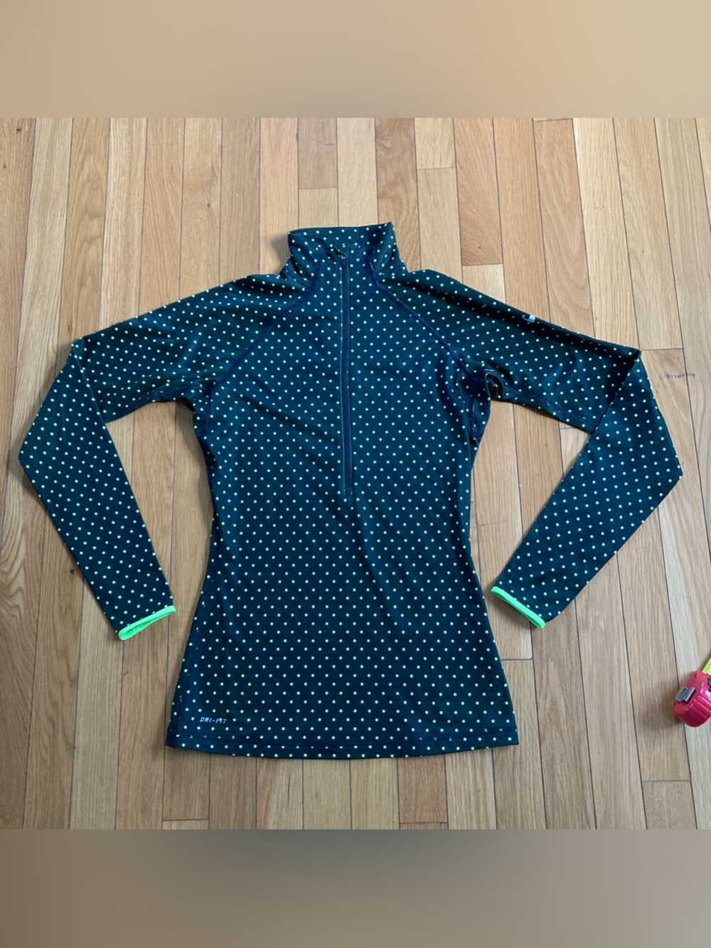Nike Pro Dri-FIT Polka Dot 1/2 Zip Long Sleeve Running Shirt Womens Small Black